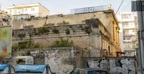 Bari, quel rudere abbandonato in via Laterza: fu un'antica fabbrica del ghiaccio